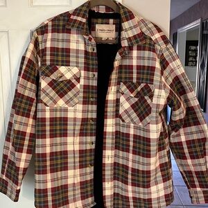 Women’s medium trees and trails clothing, company plaid jacket